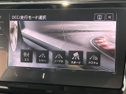 フォルクスワーゲン ゴルフトゥーラン 中古車