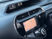 トヨタ アクア 中古車