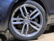 アウディ SQ5 中古車