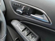 メルセデスベンツ GLA 中古車