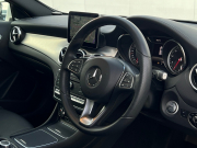 メルセデスベンツ GLA 中古車