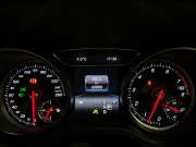 メルセデスベンツ GLA 中古車