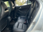 メルセデスベンツ GLA 中古車