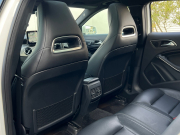 メルセデスベンツ GLA 中古車