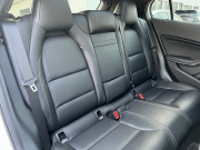 メルセデスベンツ GLA 中古車