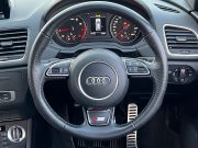 アウディ Q3 中古車