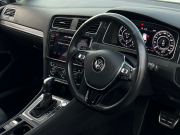 フォルクスワーゲン ゴルフ 中古車