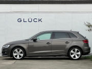 アウディ A3スポーツバック 中古車