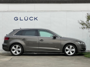 アウディ A3スポーツバック 中古車