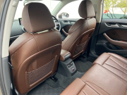 アウディ A3スポーツバック 中古車