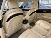 アウディ A8 中古車