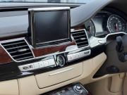 アウディ A8 中古車