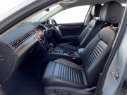 フォルクスワーゲン パサートヴァリアント 中古車