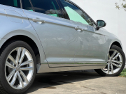 フォルクスワーゲン パサートヴァリアント 中古車