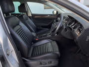 フォルクスワーゲン パサートヴァリアント 中古車