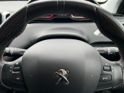 プジョー 2008 中古車