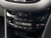 プジョー 2008 中古車