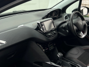 プジョー 2008 中古車