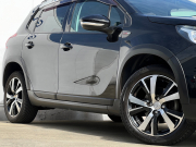 プジョー 2008 中古車