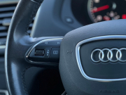 アウディ Q3 中古車