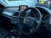 アウディ Q3 中古車