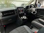 三菱 デリカD:5 中古車