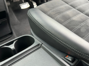 三菱 デリカD:5 中古車