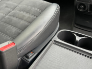 三菱 デリカD:5 中古車