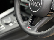 アウディ A5 中古車