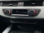 アウディ A5 中古車