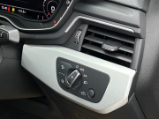 アウディ A5 中古車