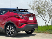 トヨタ C-HR 中古車