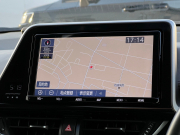 トヨタ C-HR 中古車