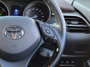 トヨタ C-HR 中古車