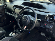 トヨタ アクア 中古車