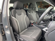 アウディ Q2 中古車