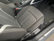 アウディ Q2 中古車