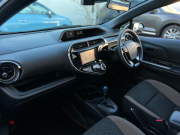 トヨタ アクア 中古車