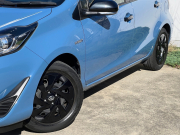 トヨタ アクア 中古車