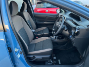 トヨタ アクア 中古車