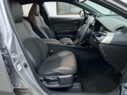 トヨタ C-HR 中古車