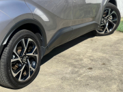 トヨタ C-HR 中古車