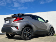 トヨタ C-HR 中古車