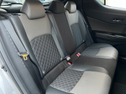 トヨタ C-HR 中古車