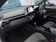 トヨタ C-HR 中古車