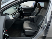 トヨタ C-HR 中古車