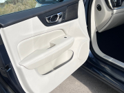 ボルボ V60 中古車