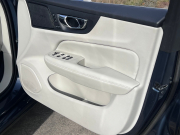 ボルボ V60 中古車