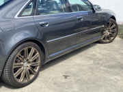 アウディ S8 中古車