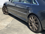 アウディ S8 中古車